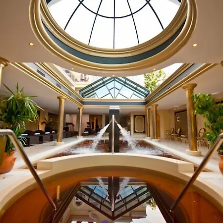 Aurum 4*