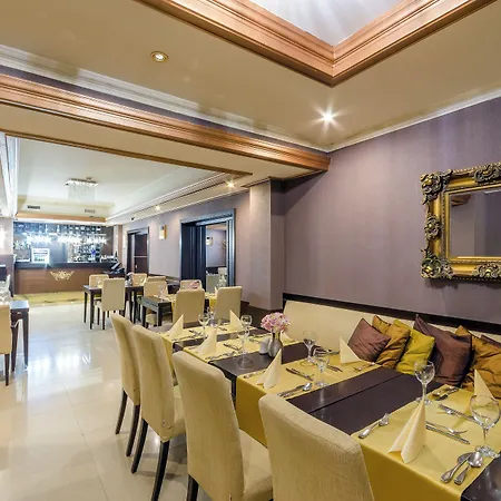Hotell Aurum 4*