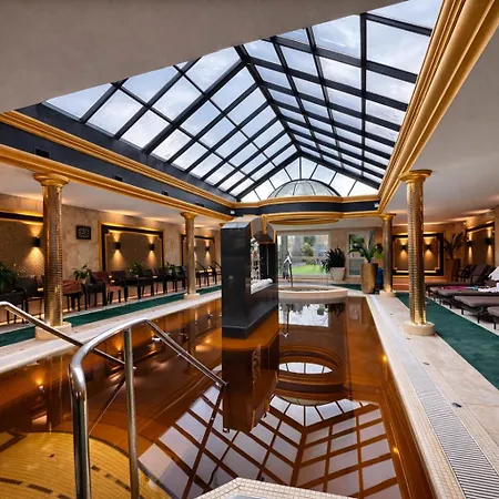 Aurum 4*