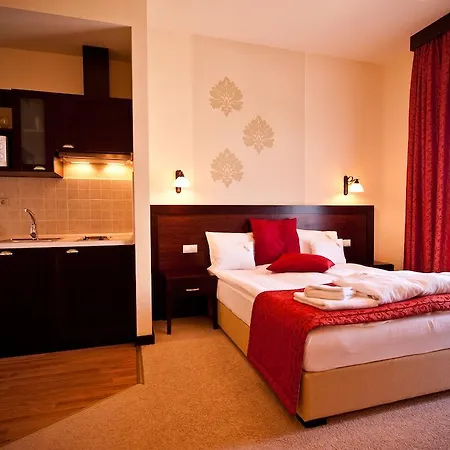 Hotell Aurum 4*