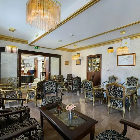Aurum 4* Хайдусобосло