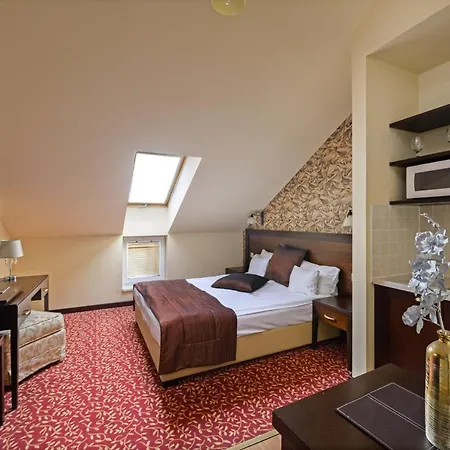 Hotel Aurum 4*