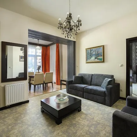 Aurum 4*