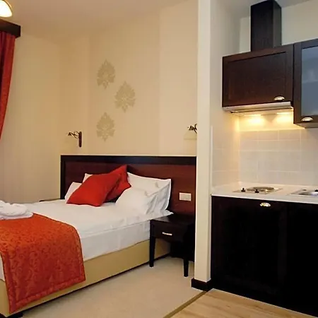 Aurum Hotel 4*