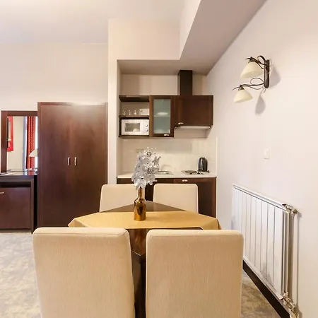 Отель Aurum 4*